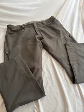 *Club Ride  Apparel Men's Size XL Gray Cycling Pants